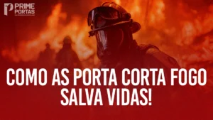 Porta corta fogo salvam vidas, fechada bloqueando fumaça e chamas em corredor de edifício, garantindo rota de evacuação segura.
